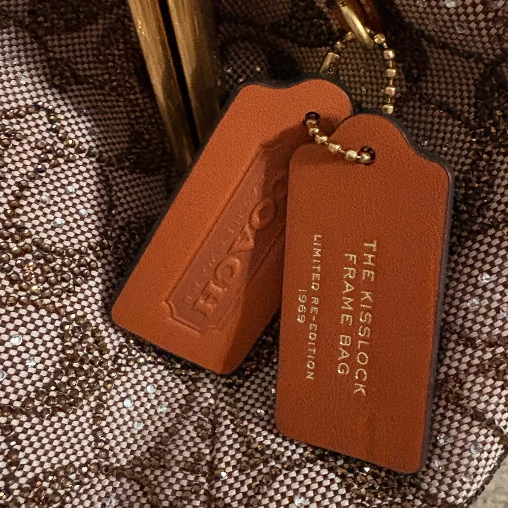 Coach crystal Jacquard Kisslock bag - Picture 3 of 12
